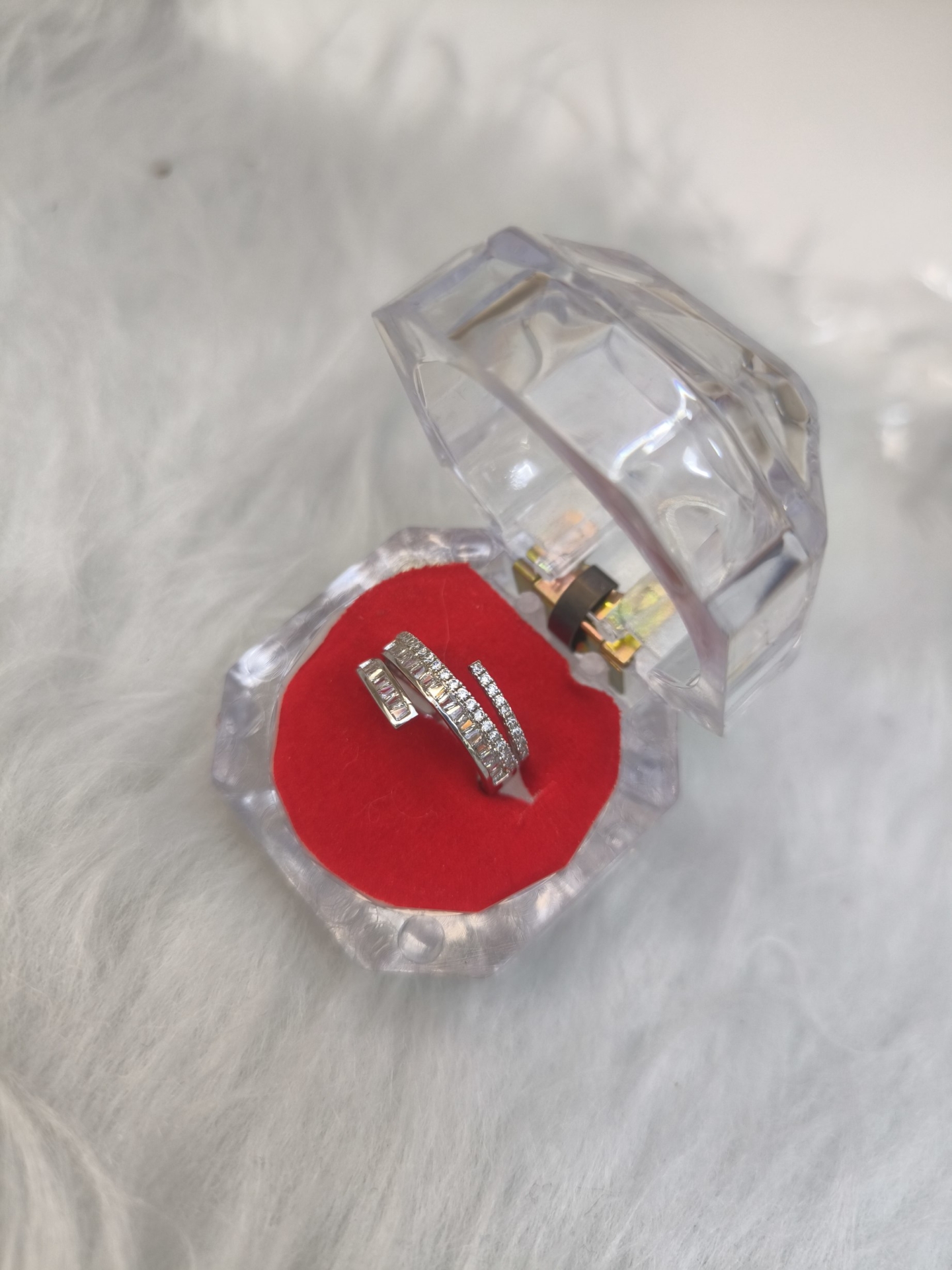  انگشتر جواهری زنانه (فری سایز) 