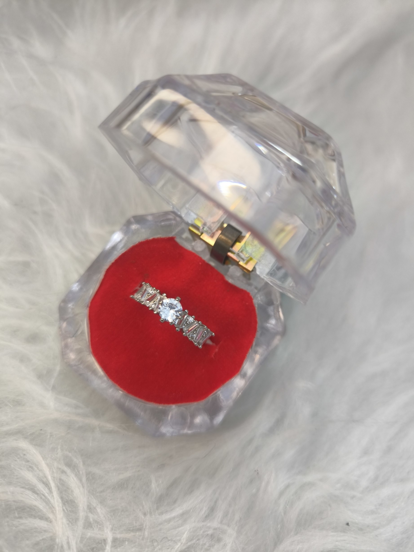  انگشتر جواهری زنانه (فری سایز) 