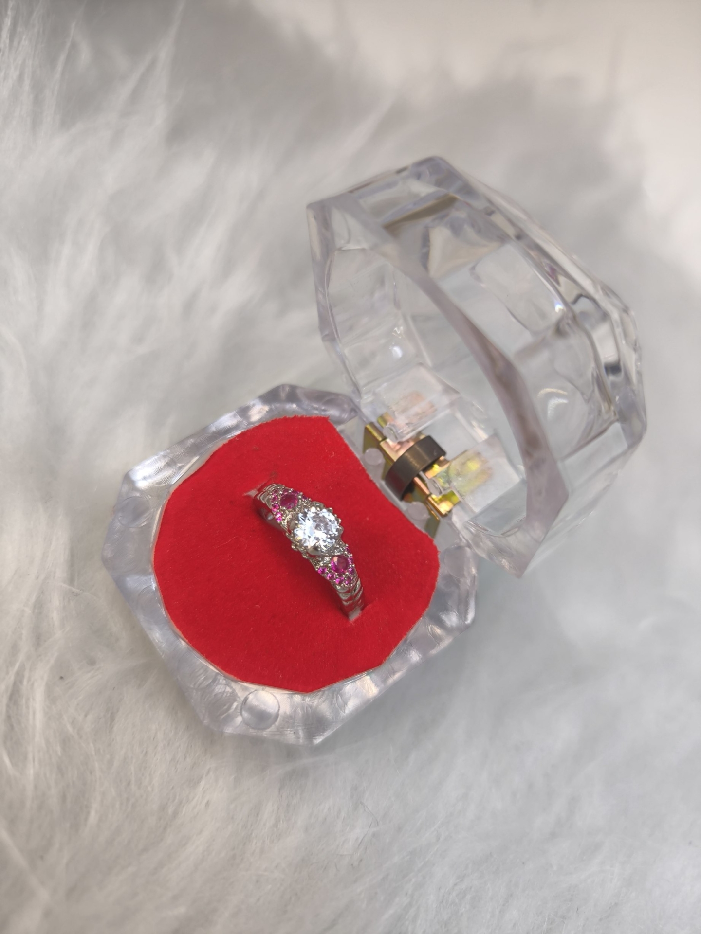  انگشتر جواهری زنانه (فری سایز) 