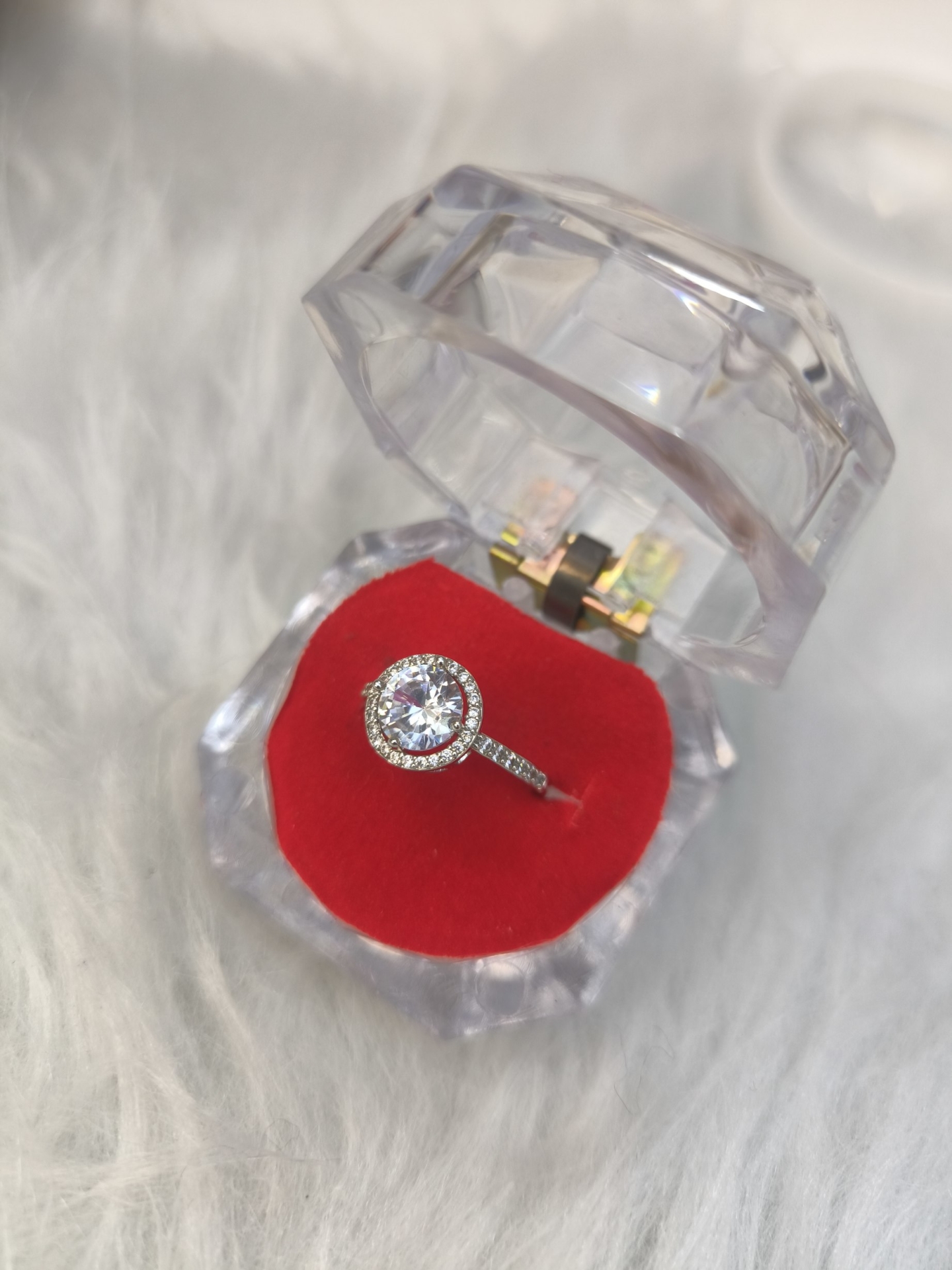  انگشتر جواهری زنانه (فری سایز) 