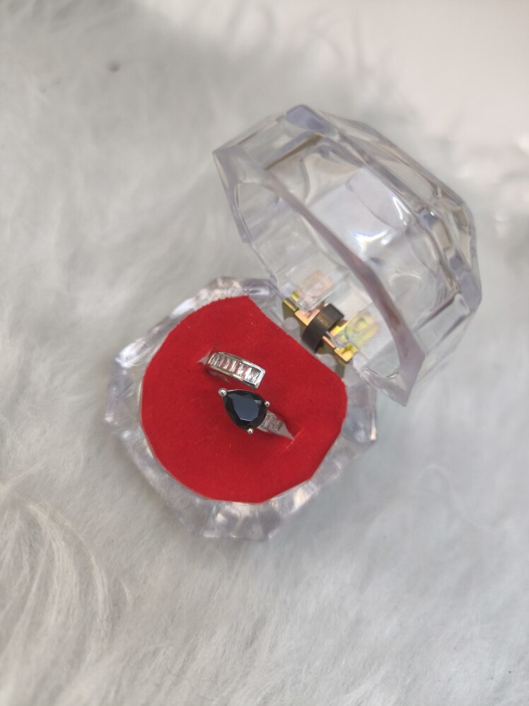 انگشتر جواهری زنانه (فری سایز)