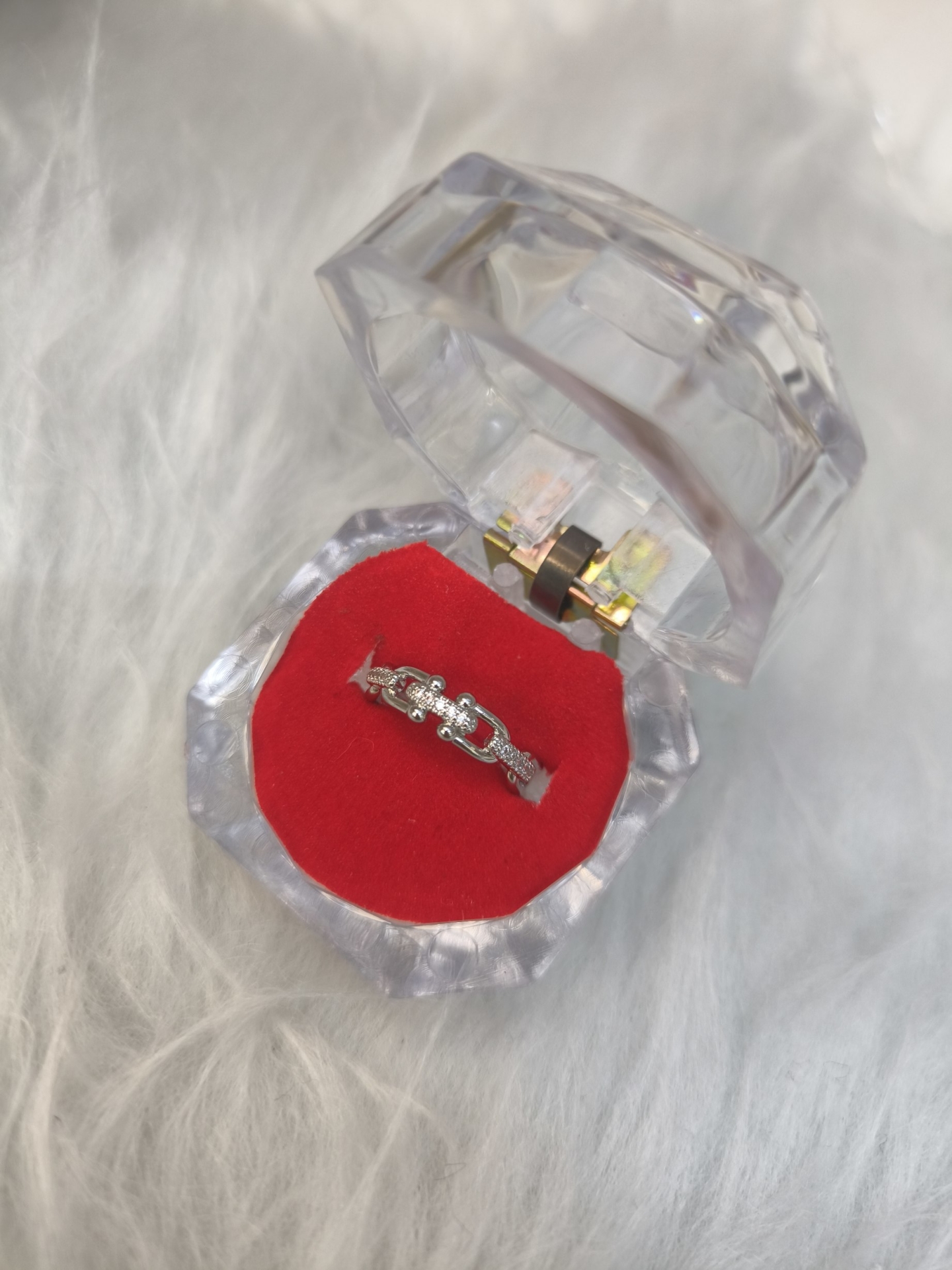  انگشتر جواهری زنانه (فری سایز) 