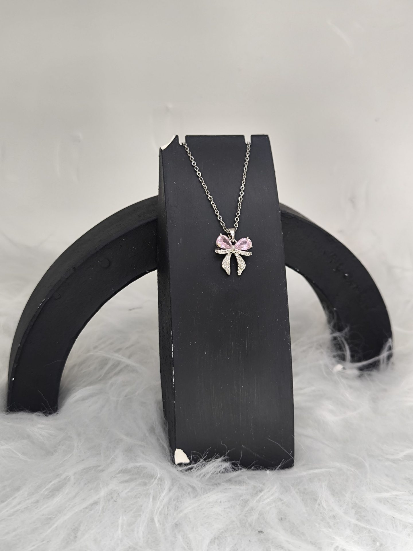  گردنبند جواهری پاپیون 