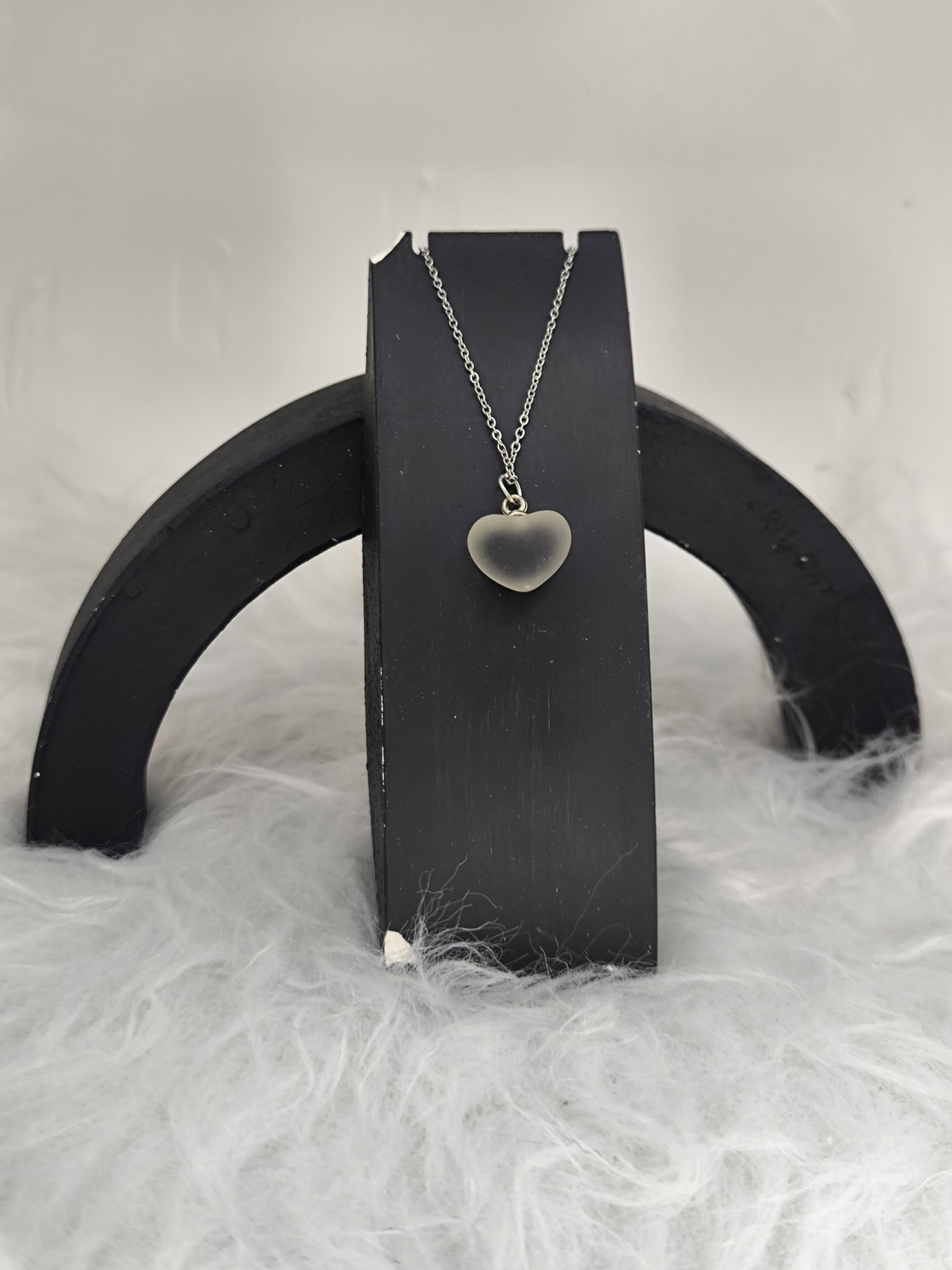  گردنبند قلب مشکی 