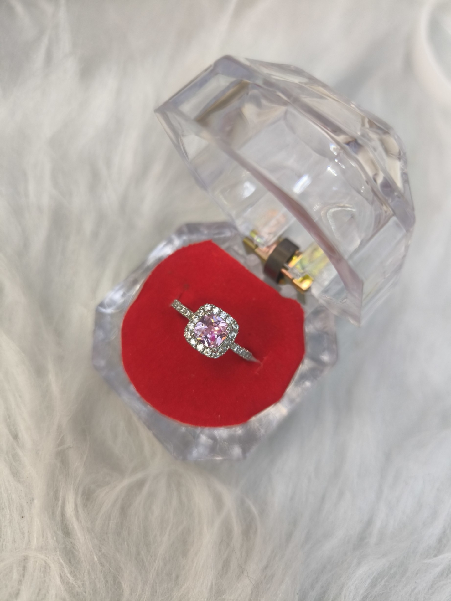  انگشتر جواهری زنانه (فری سایز) 