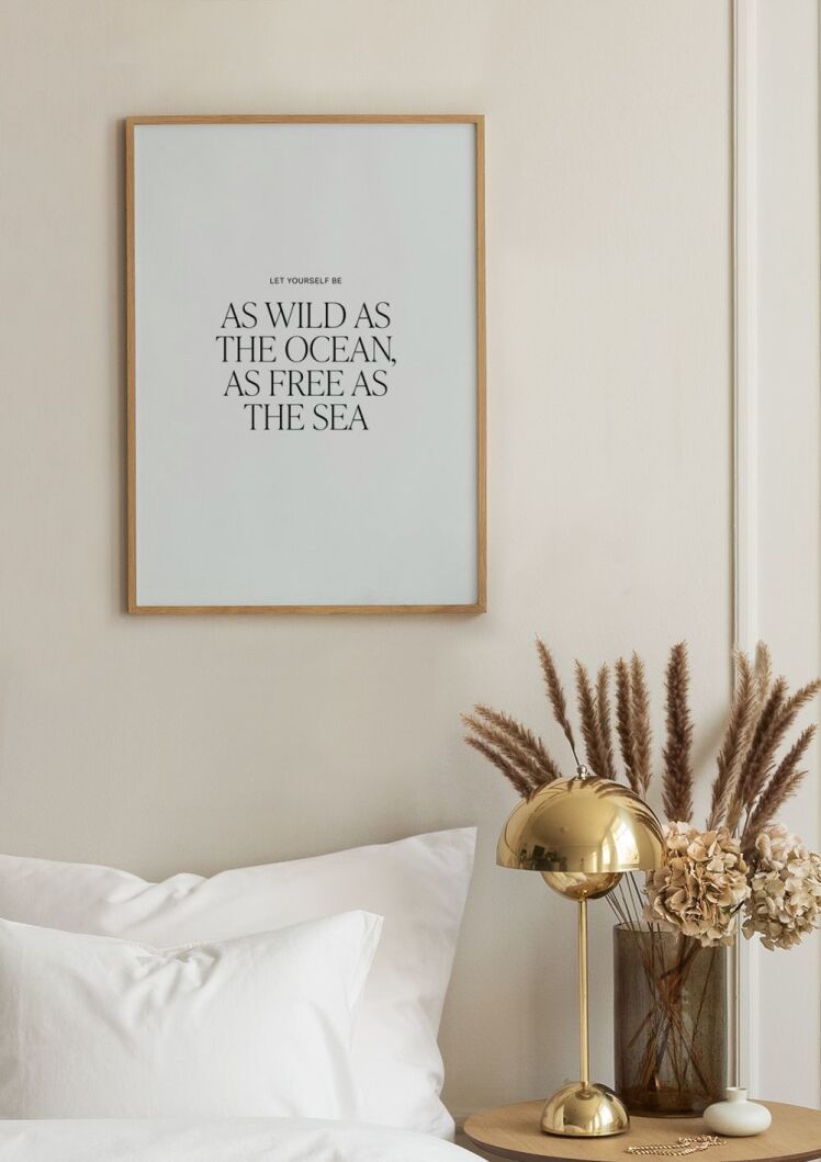 تابلو تایپوگرافی ( بگذار خودت به اندازه اقیانوس وحشی باشی، به اندازه دریا آزاد ) کد 3107