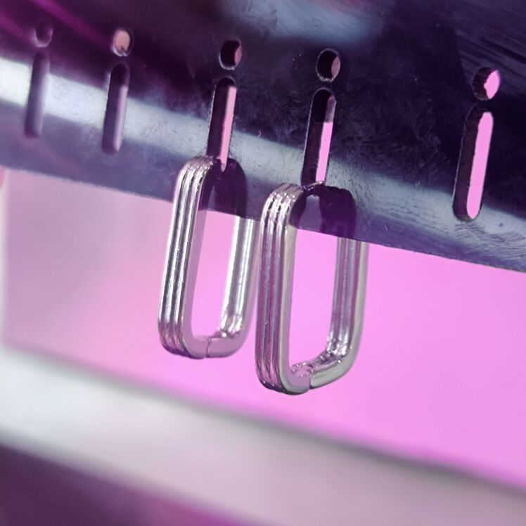 گوشواره استیل رنگ ثابت