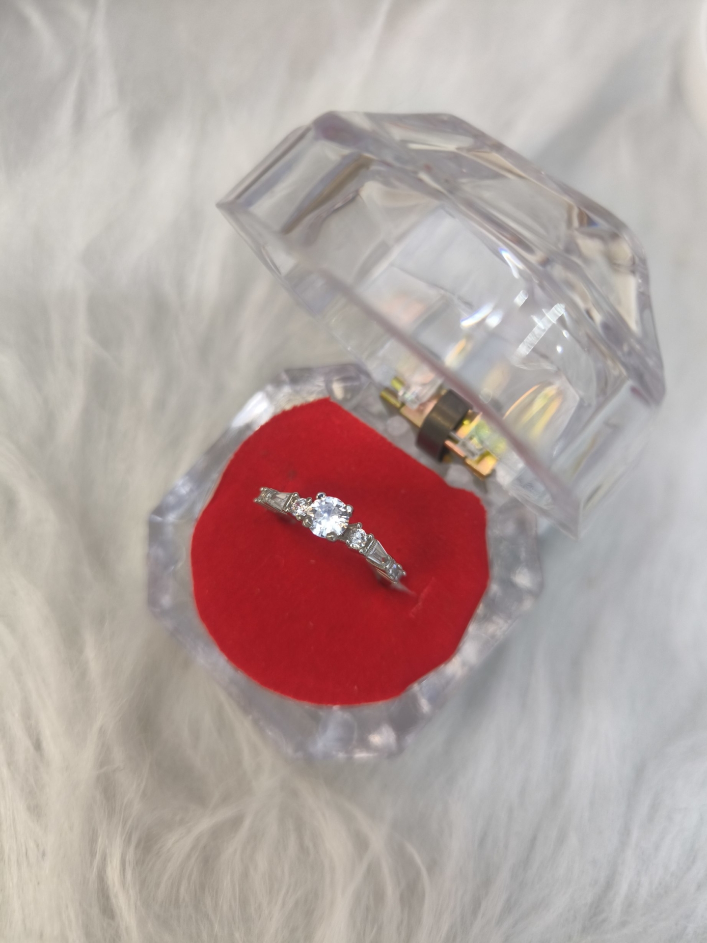  انگشتر جواهری زنانه (فری سایز) 