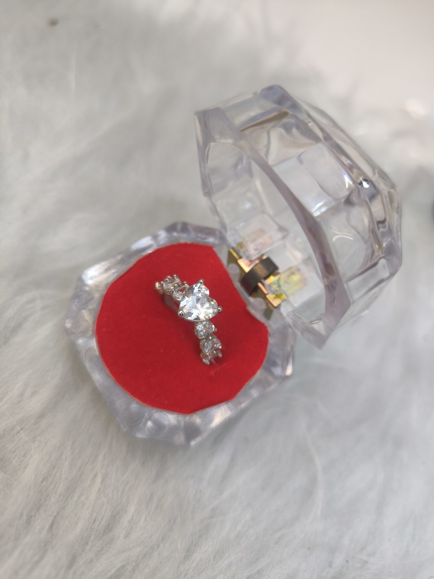  انگشتر جواهری زنانه نصف نگین(فری سایز) 