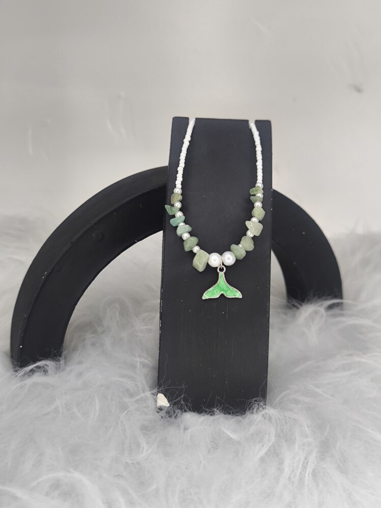 گردنبند صدف و دم وال