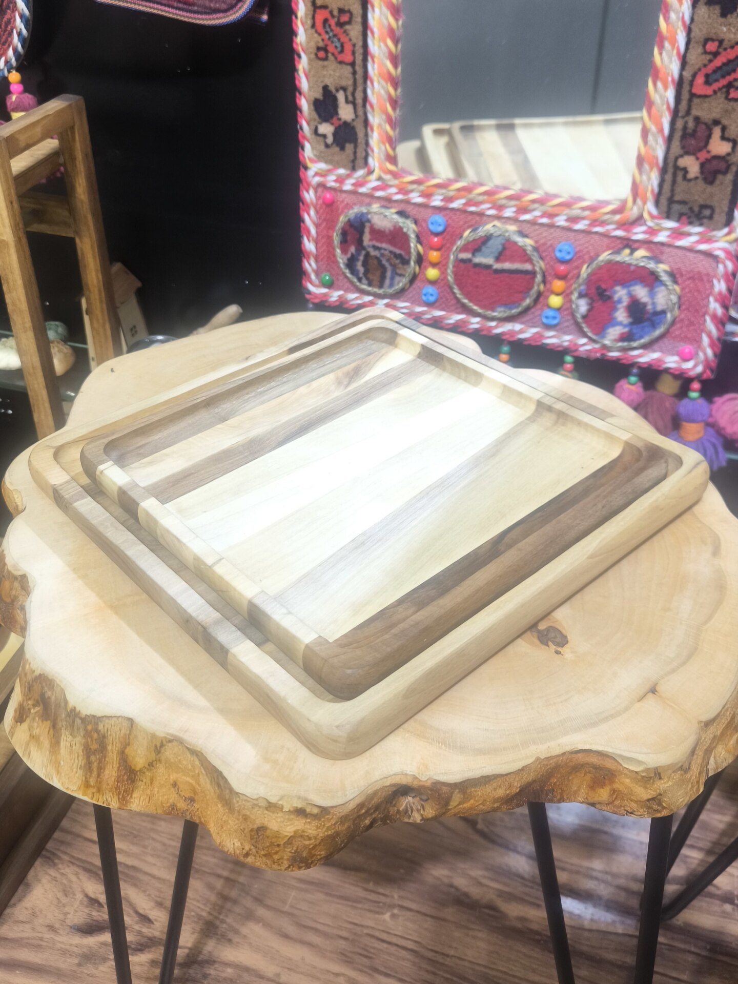  سینی مربعی دو تیکه سایز ۳۰ و ۳۵ چوب گردو کد 11 