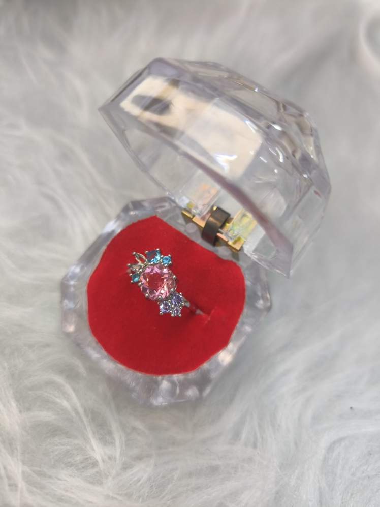 انگشتر جواهری زنانه (فری سایز)