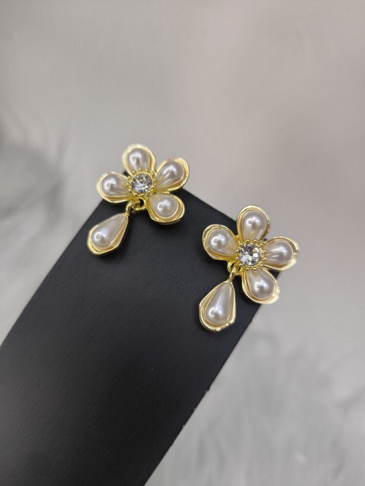 گوشواره استیل