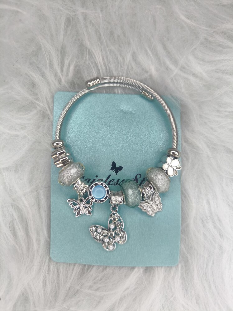 دستبند پاندورا