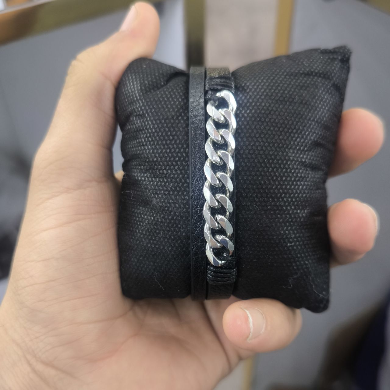  دستبند چرم مردانه 