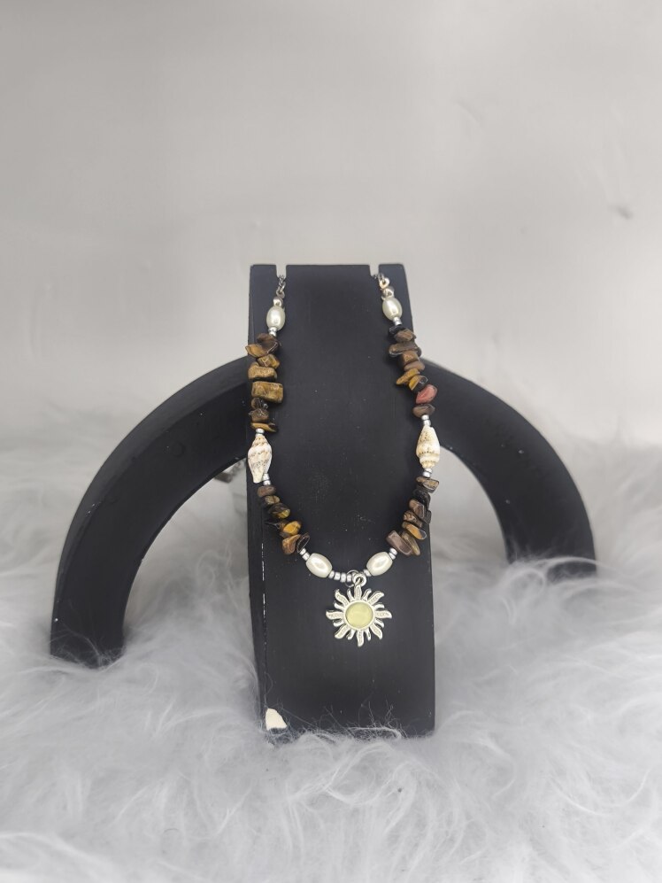 گردنبند سنگ و خورشید