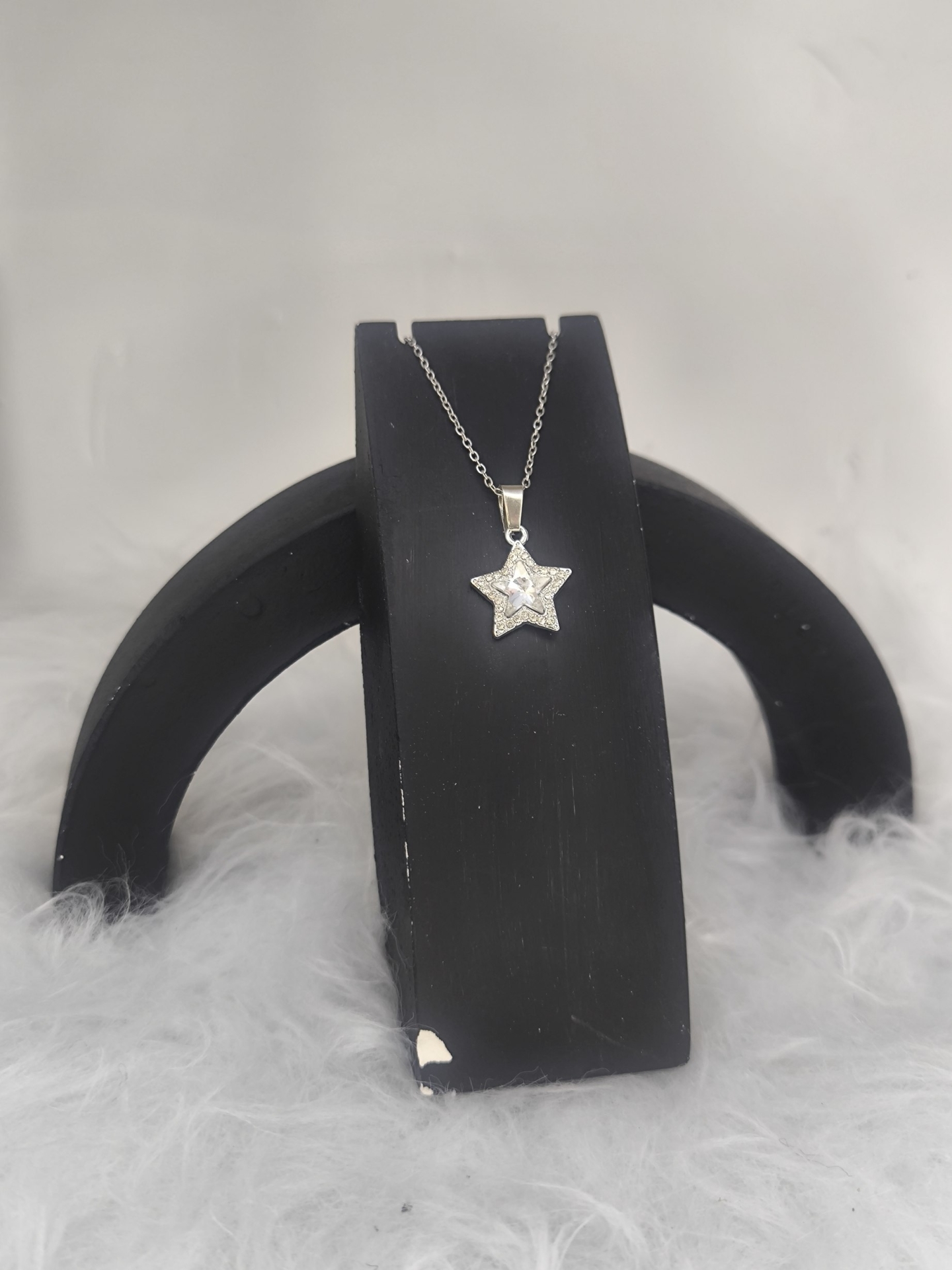  گردنبند جواهری طرح ستاره 