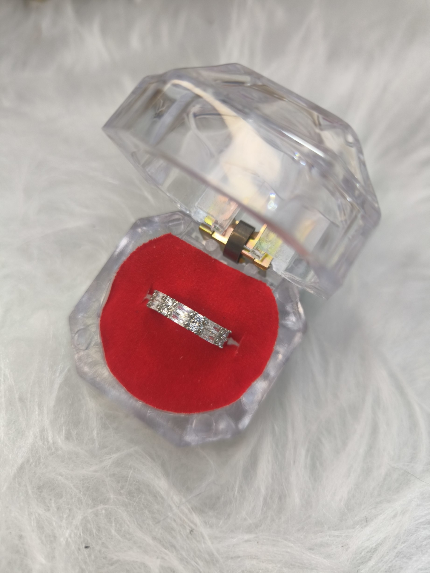  انگشتر جواهری زنانه (فری سایز) 