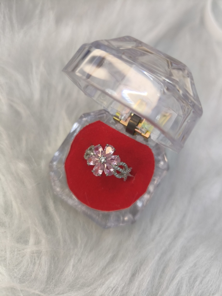 انگشتر جواهری زنانه (فری سایز)