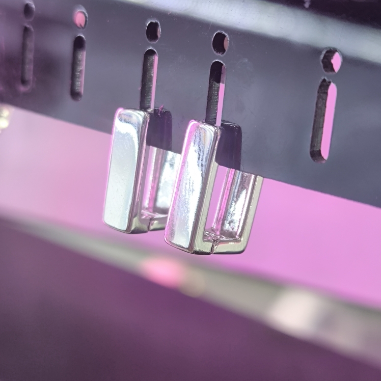 گوشواره استیل رنگ ثابت