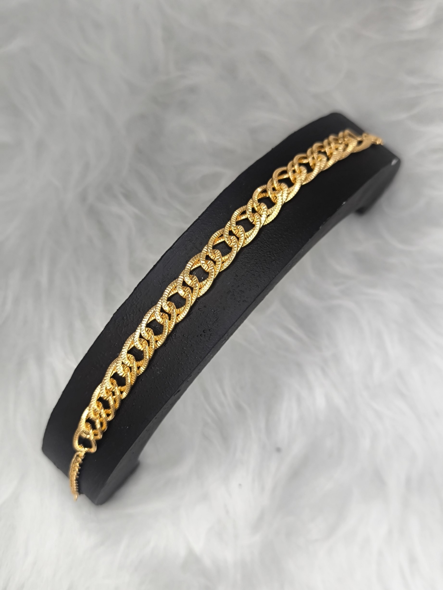  دستبند زنانه 