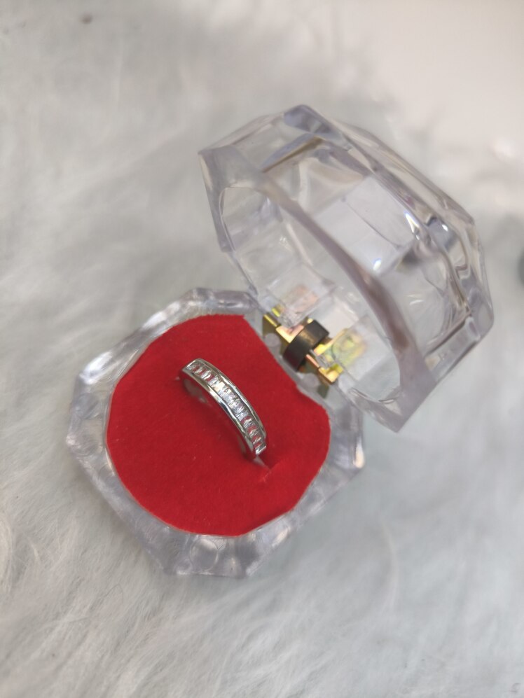 انگشتر جواهری زنانه (فری سایز)