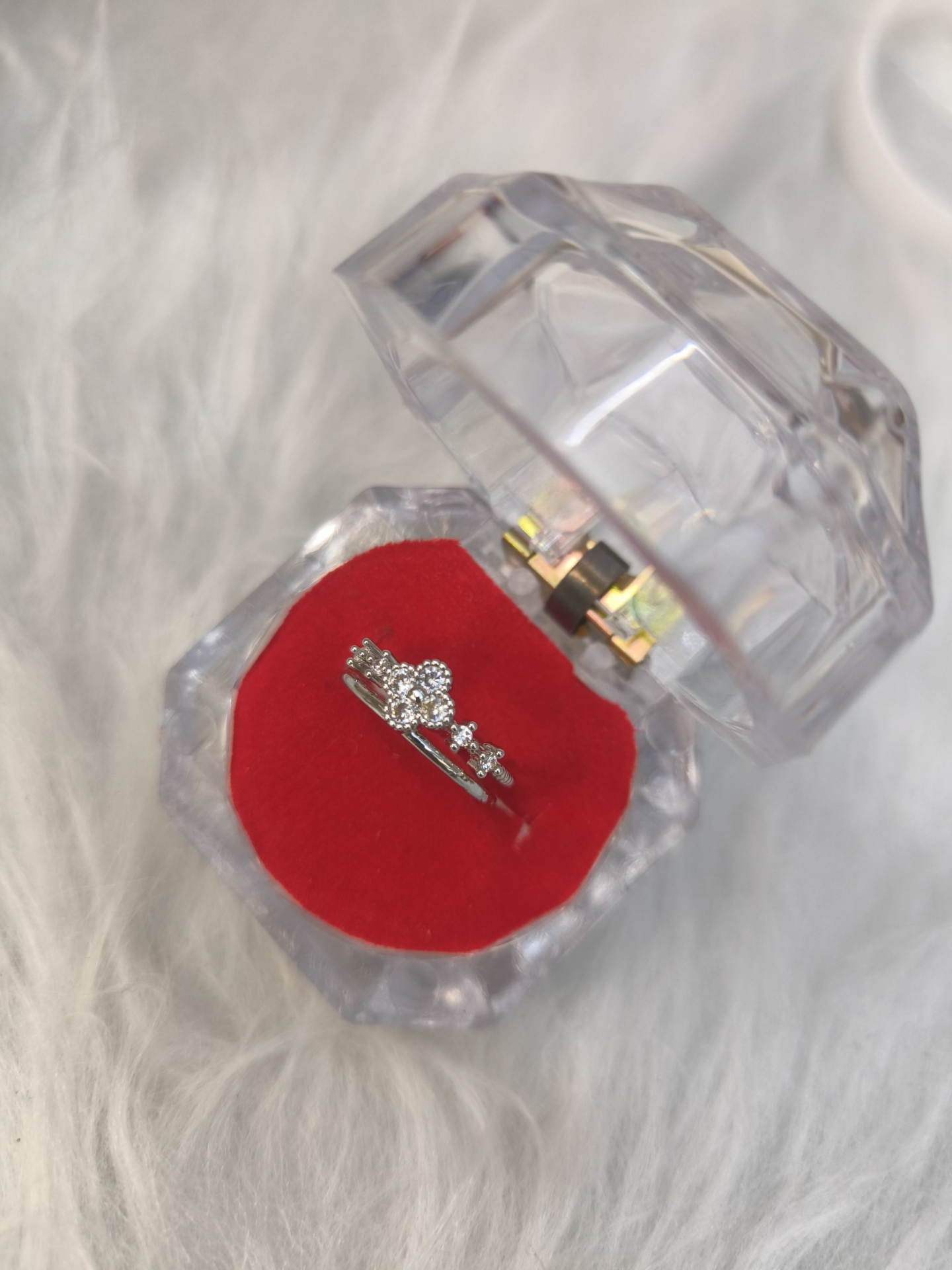  انگشتر جواهری زنانه (فری سایز) 