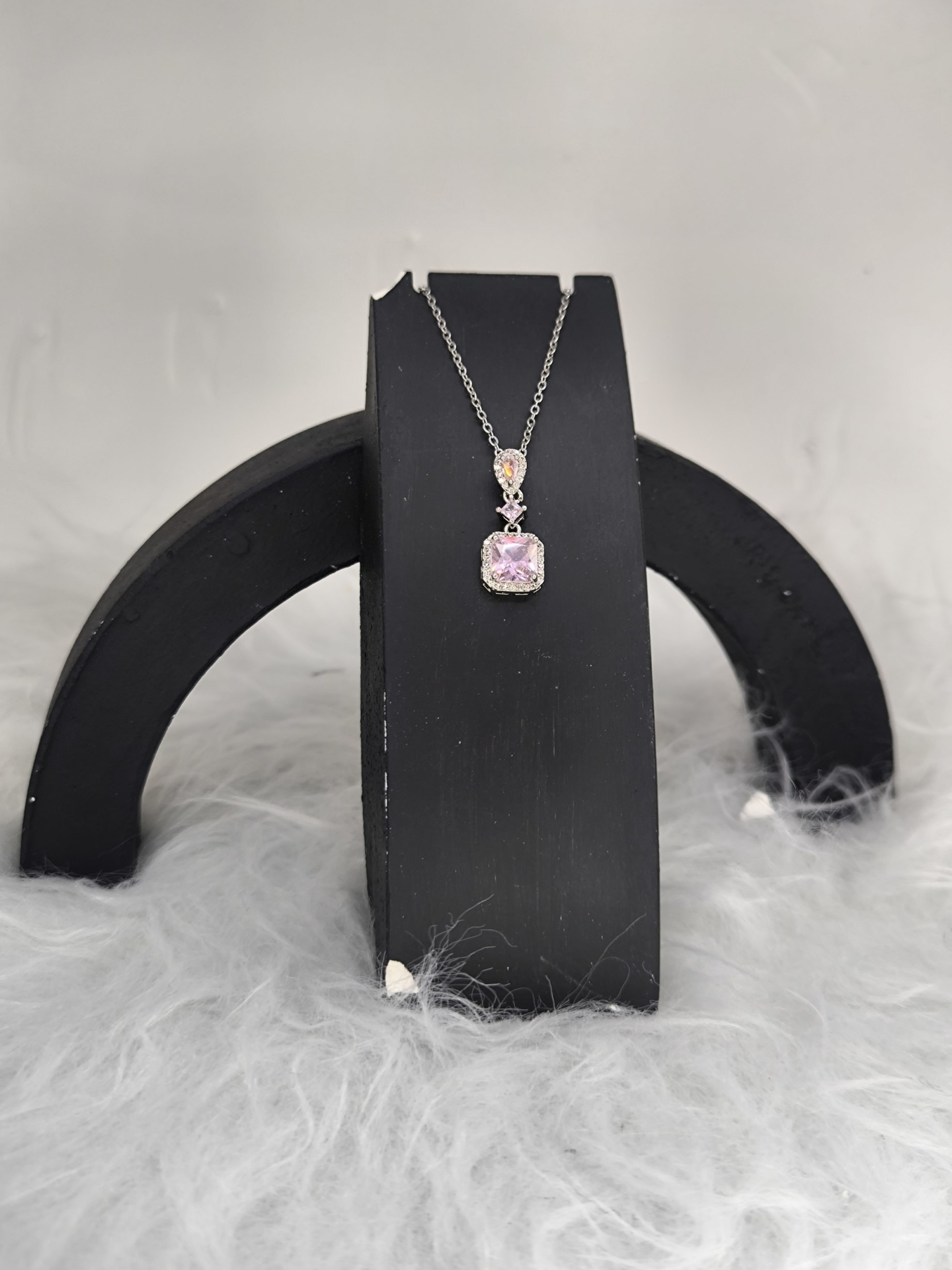  گردنبند جواهری 