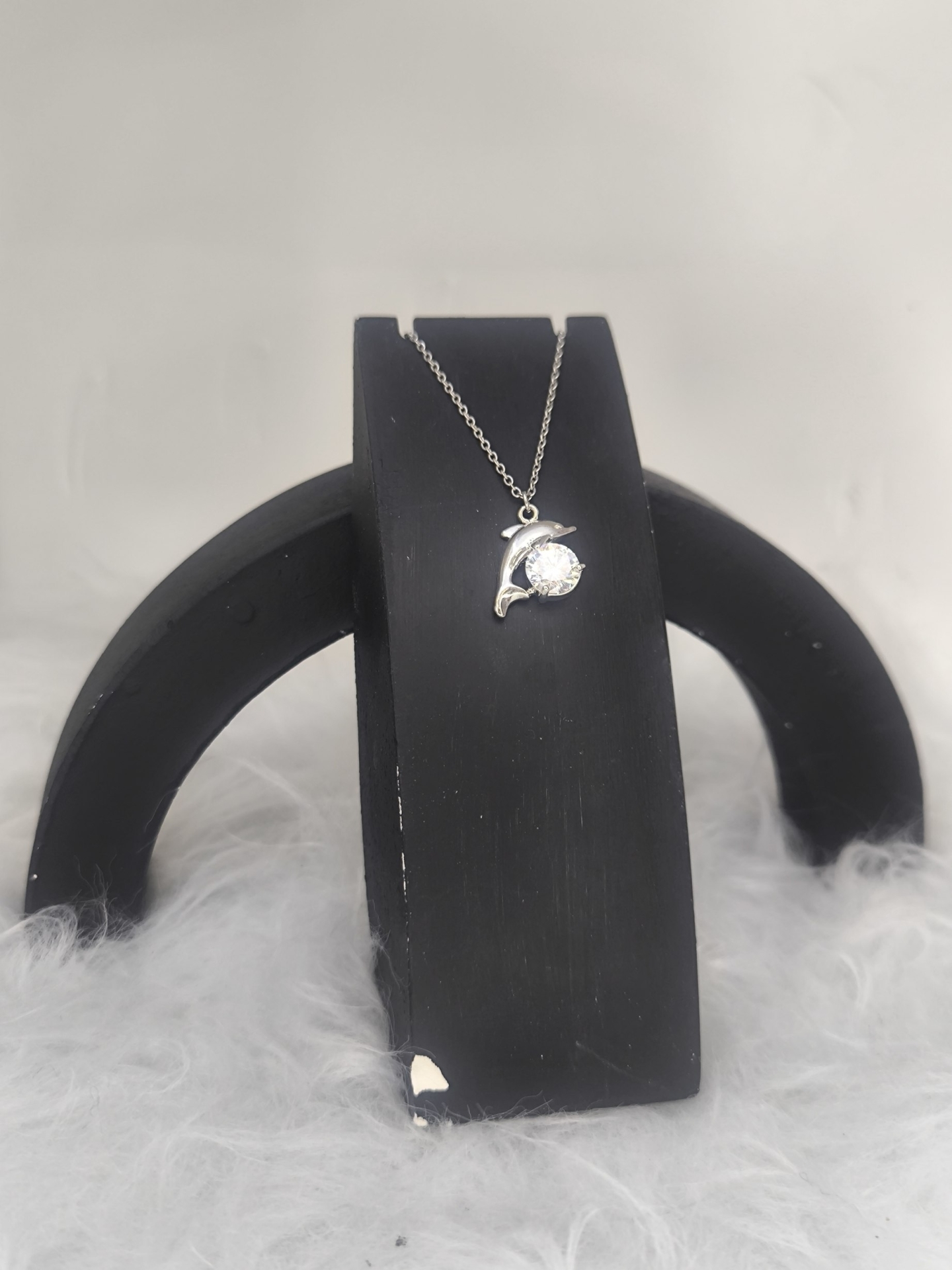  گردنبند جواهری طرح دلفین 