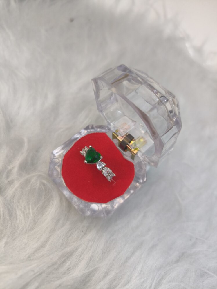 انگشتر جواهری زنانه نصف نگین(فری سایز)